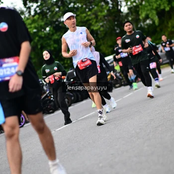 Runner Photo 4134452