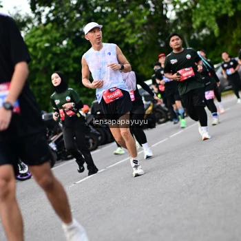 Runner Photo 4134453