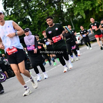 Runner Photo 4134459