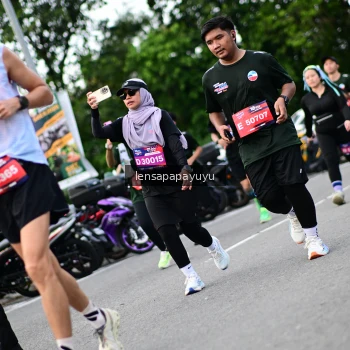 Runner Photo 4134465