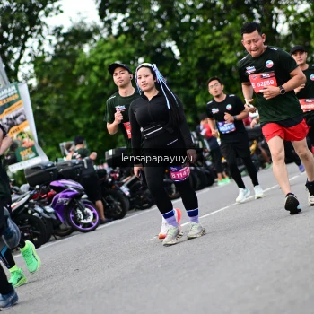 Runner Photo 4134471