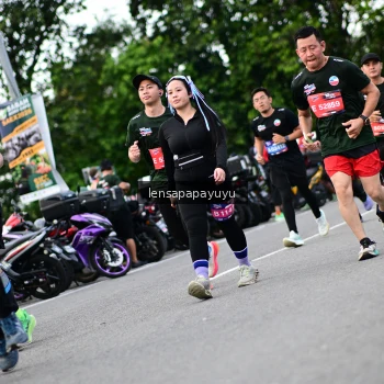 Runner Photo 4134473
