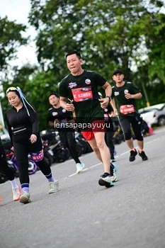 Runner Photo 4134477
