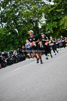 Runner Photo 4134495