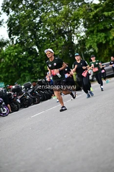 Runner Photo 4134498