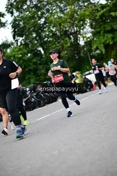 Runner Photo 4134506