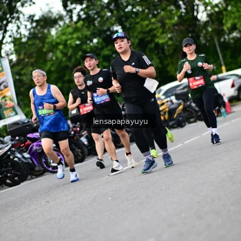 Runner Photo 4134510