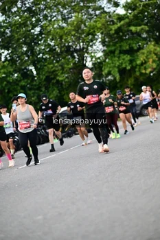 Runner Photo 4134512