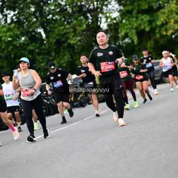 Runner Photo 4134515