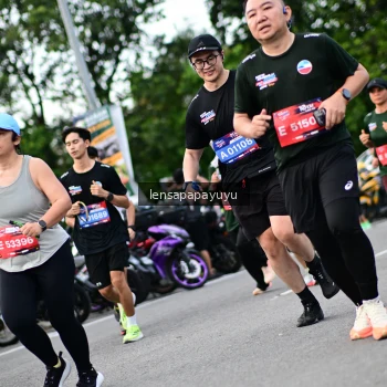 Runner Photo 4134518