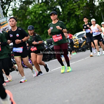 Runner Photo 4134529