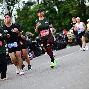 Runner Photo 4134537