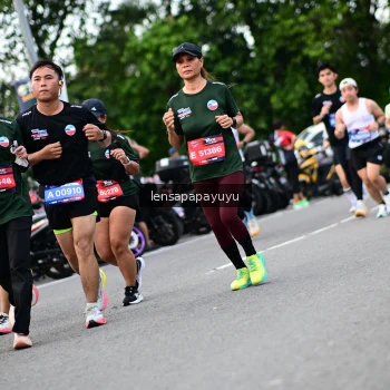 Runner Photo 4134543