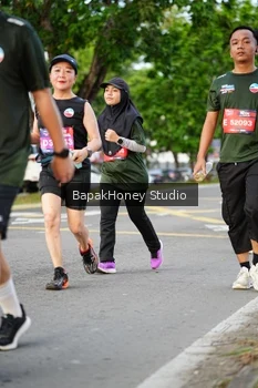 Runner Photo 4134545