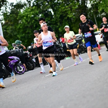 Runner Photo 4134561