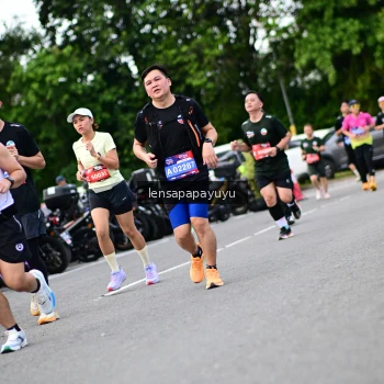 Runner Photo 4134563
