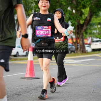 Runner Photo 4134565