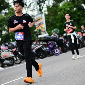 Runner Photo 4134585