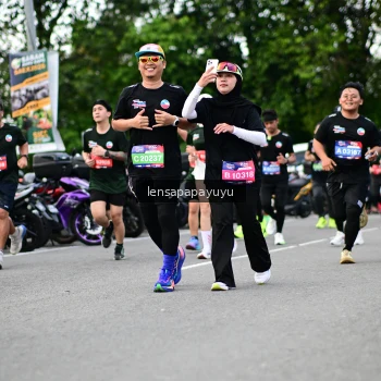 Runner Photo 4134593