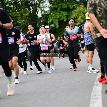 Runner Photo 4134611