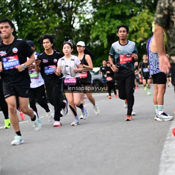 Runner Photo 4134615