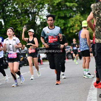 Runner Photo 4134617
