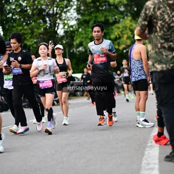 Runner Photo 4134618