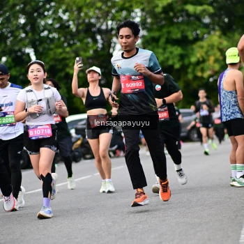 Runner Photo 4134632