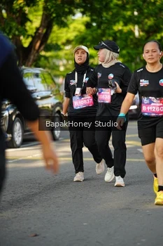 Runner Photo 4134645