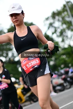 Runner Photo 4134648