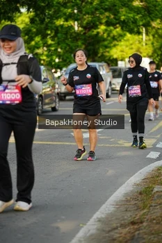 Runner Photo 4134656