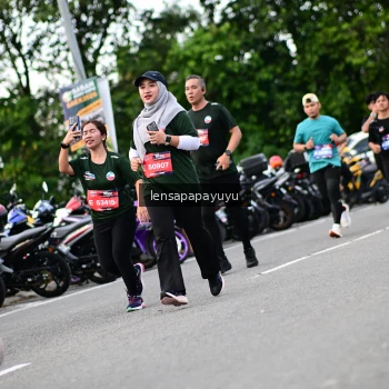 Runner Photo 4134718