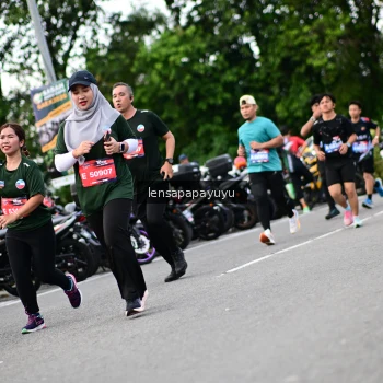 Runner Photo 4134720