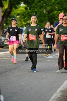 Runner Photo 4134729