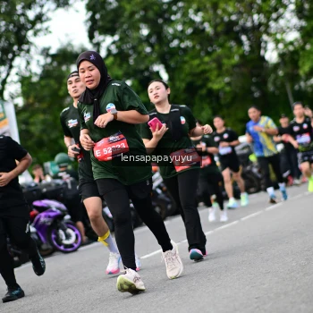 Runner Photo 4134760