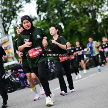 Runner Photo 4134777