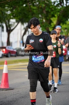 Runner Photo 4134788