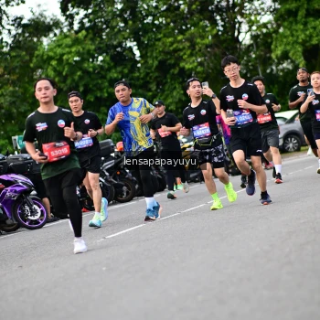 Runner Photo 4134794