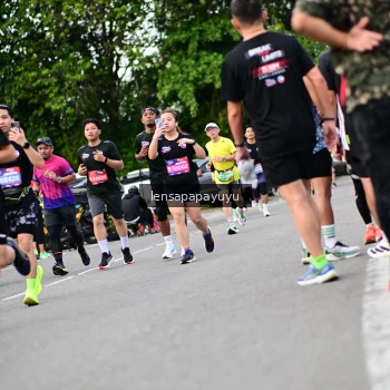 Runner Photo 4134836