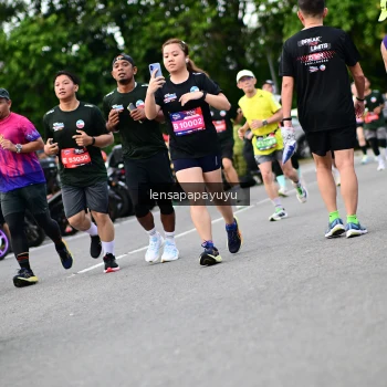 Runner Photo 4134846