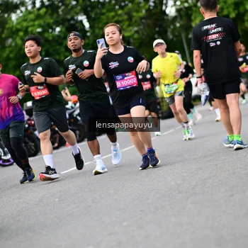 Runner Photo 4134855