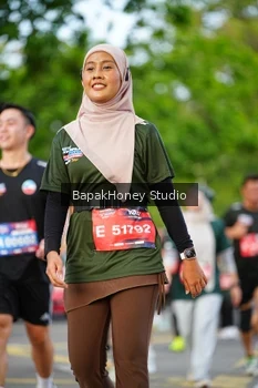 Runner Photo 4134873