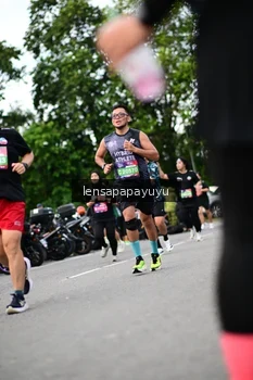Runner Photo 4134901