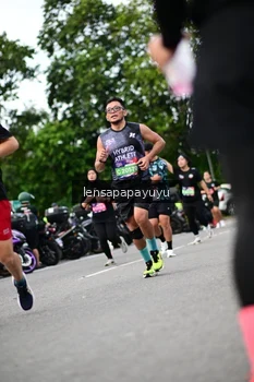 Runner Photo 4134918