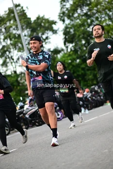 Runner Photo 4134928