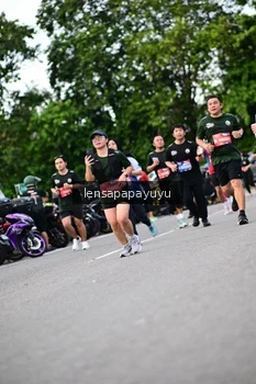 Runner Photo 4134937