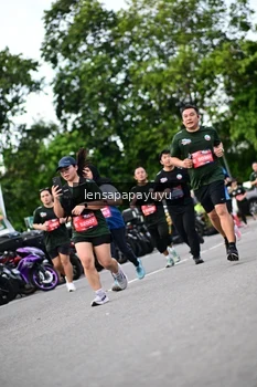 Runner Photo 4134946
