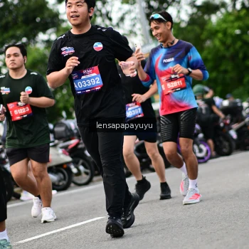 Runner Photo 4134955