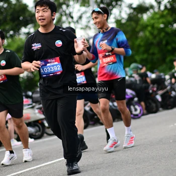 Runner Photo 4134957