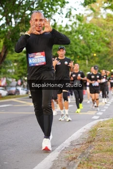Runner Photo 4134964